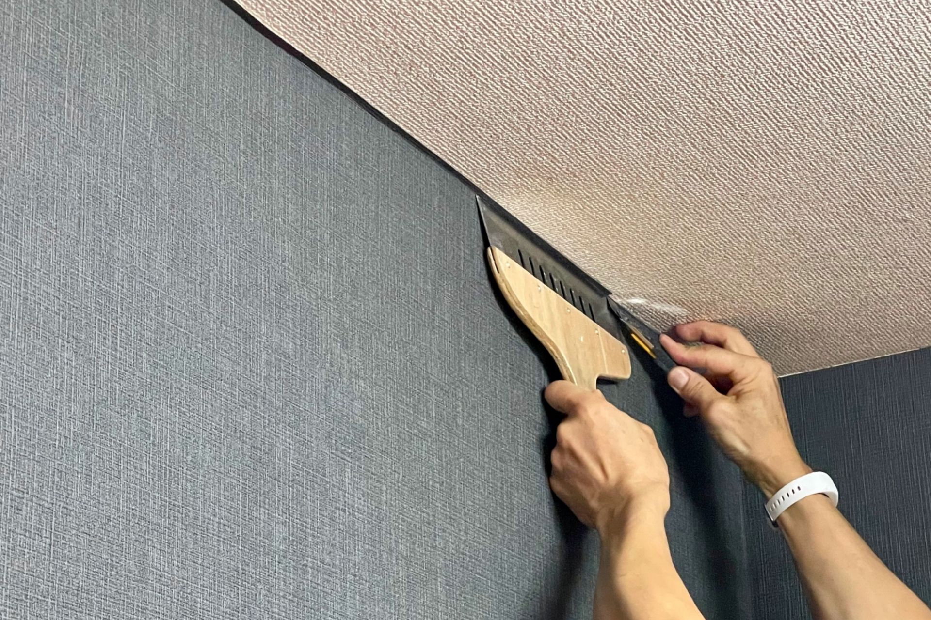 クロス・床の補修から内装全体のご相談まで